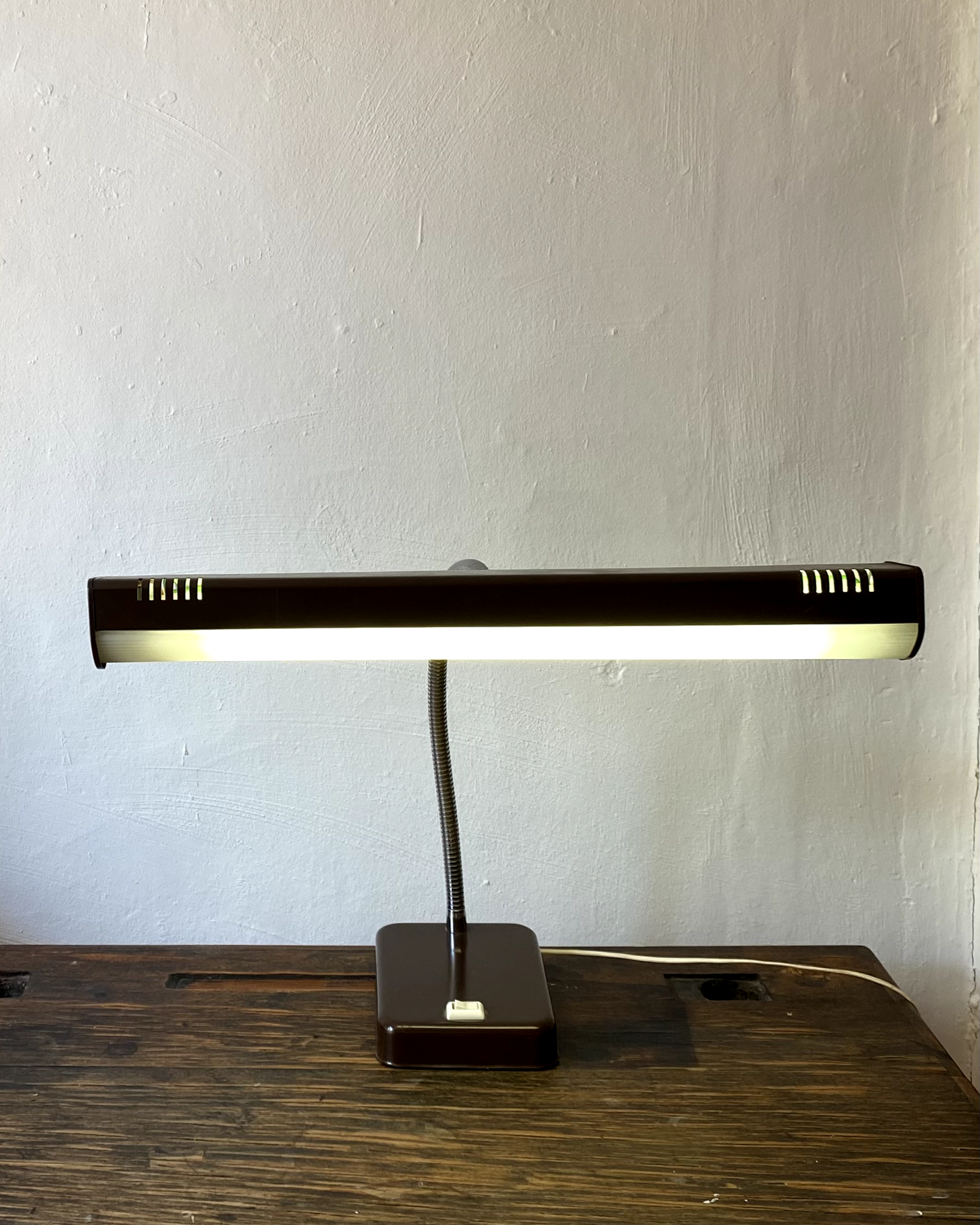 Vintage metal desk lamp